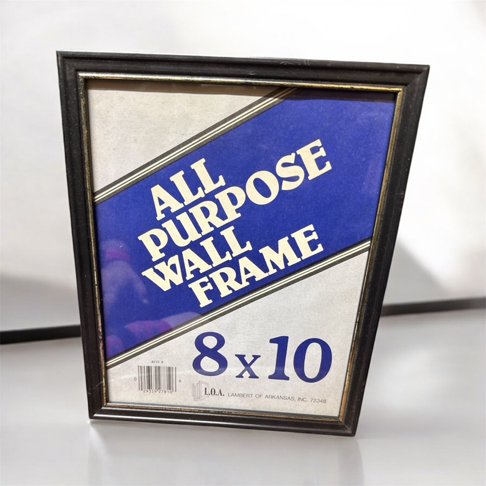 Black and Gold 8x10 Wall Frame